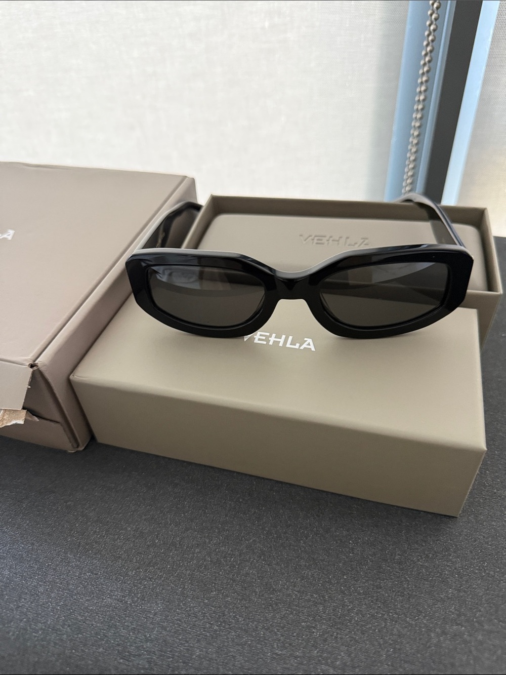 VEHLA Black Rectangular Sunglasses with Dark Lenses